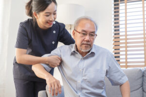 Alameda, CA – In-Home Caregiver Compares Home Care vs. Assisted Living Services