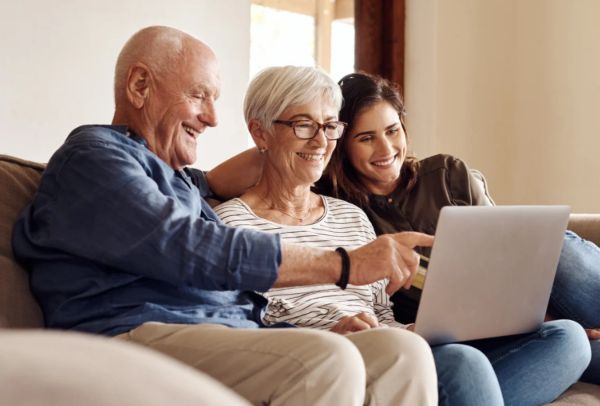 daughter with senior parents