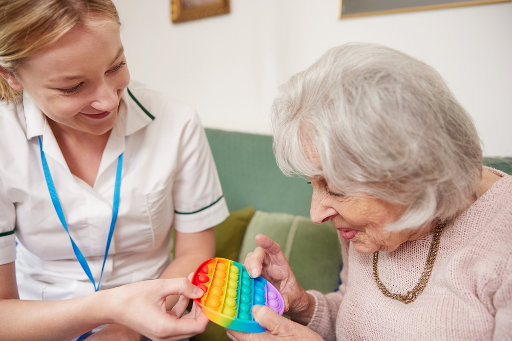 Encouraging Sensory Stimulation: A Commitment to Care at ComForCare - Denton, TX | ComForCare - EAKKXyOm0eab2Xy0t3FKMlPIpS7J4ZwPKw