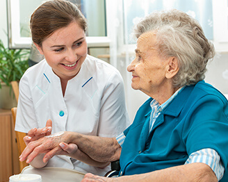 Personal Care - Metairie, LA | ComForCare - la-home-care-services13